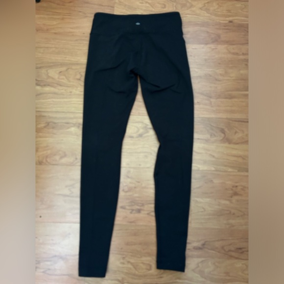 Black LuluLemon Leggings - Picture 3 of 5